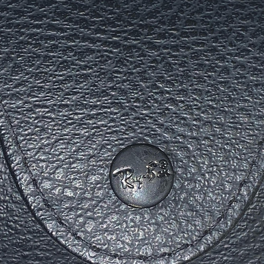 Ray-Ban Classic Metal Frame 
 Sunglasses with Case - Picture 15 of 16